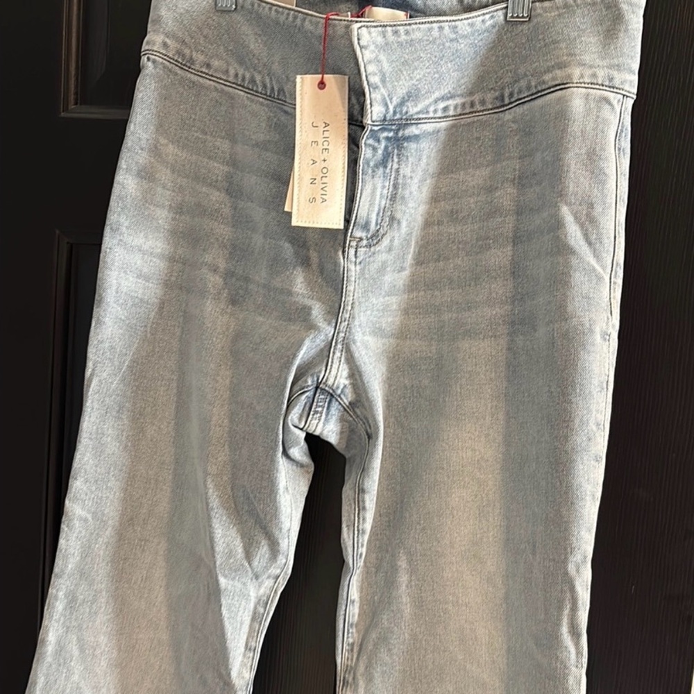 Alice & Olivia NWT SZ 32 jeans - Picture 7 of 7